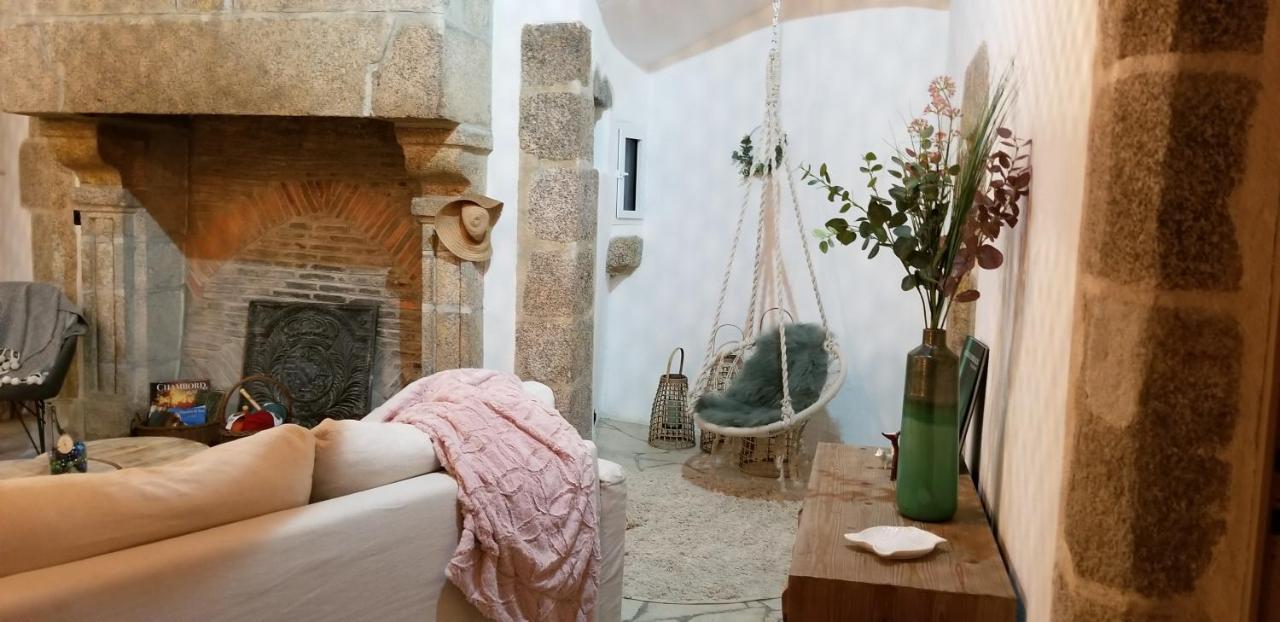 Bed and Breakfast Bocage Belle Histoire Moutiers-Sous-Chantemerle Exterior foto